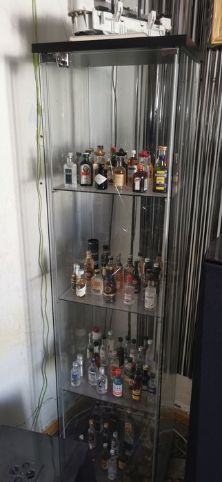 Стеклянный пенал ikea