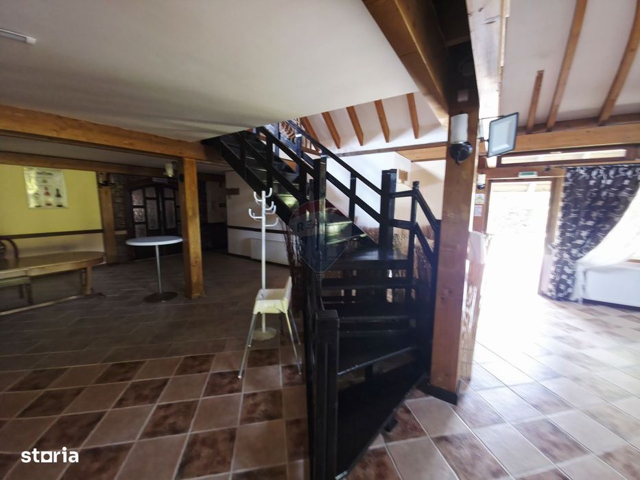 Hotel / Pensiune cu 7 camere de vânzare