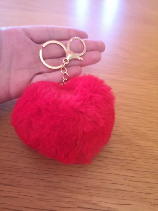 Кожен тефтер с разделител, други тефтери, калъф за очила и 2 аксесоара