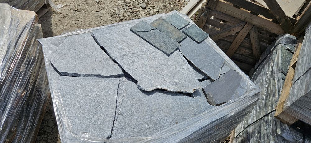 Piatră naturală diversă