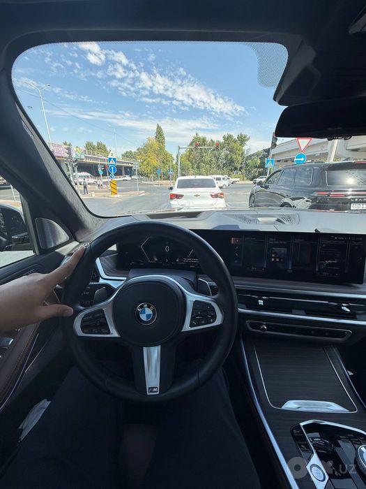 BMW X7 40i full 2023
