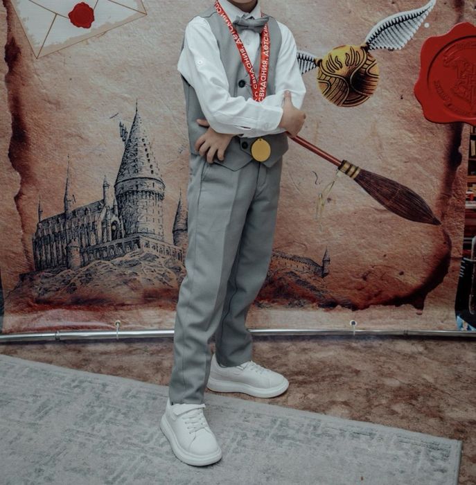 Продам костюм на мальчика