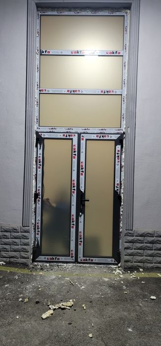 Akfa eshik va romlar