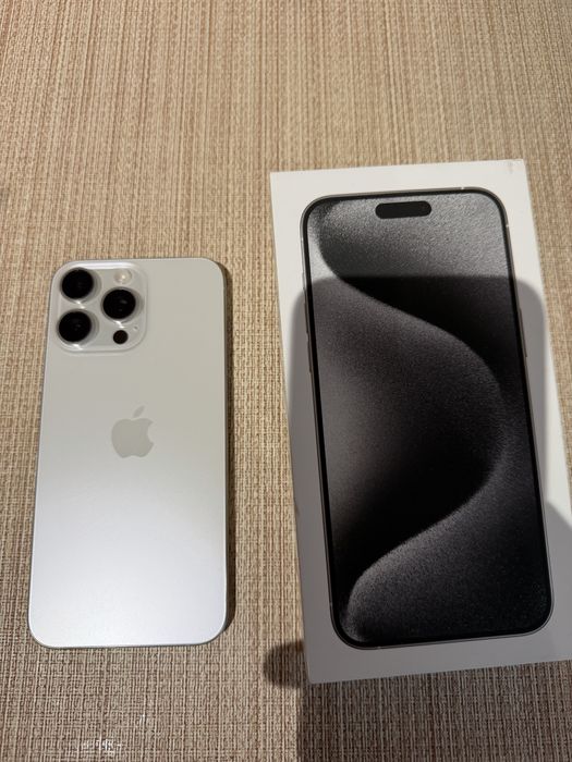 Iphone 15 pro max 256gb White
