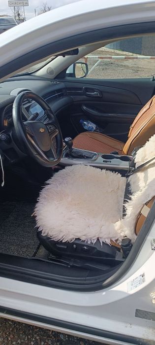 Shevrole malibu 1 sotiladi yili 2013 mexanika