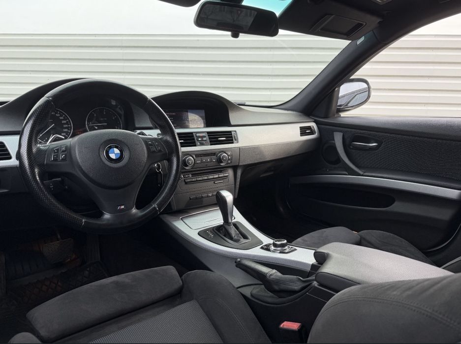 BMW 3 Series 2011 — imagine 13