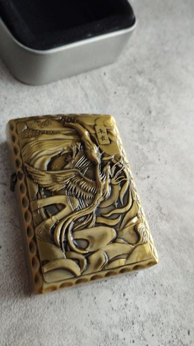 Бензиновая зажигалка