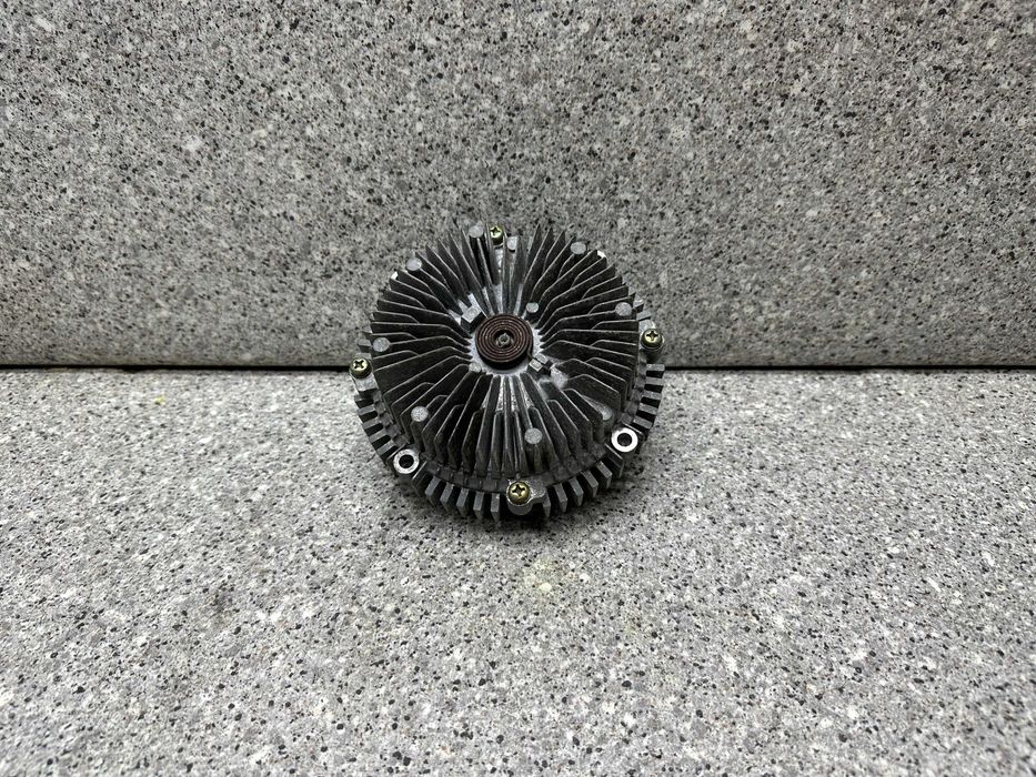 Термомуфта вентилятора VQ35 на Ниссан Эльгранд Е50 Е51  Патфайндер R50