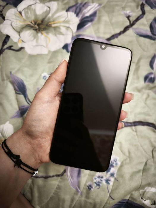 Redmi 7  б.у в хорошем состоянии