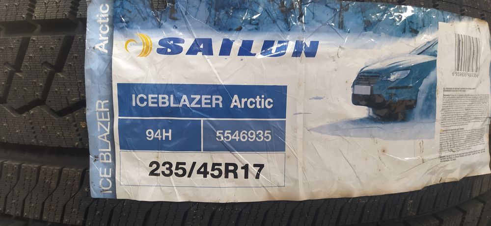 235/45R17 Sailun Arctic