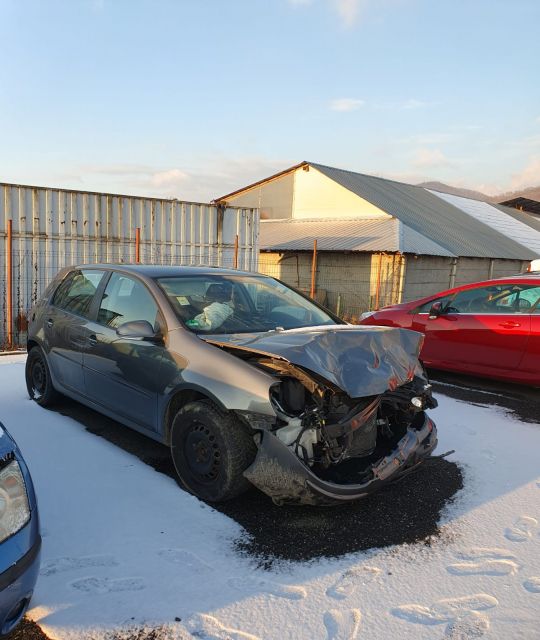 Armatura inferioara bara fata 1K0807093A Volkswagen VW Golf a 5-a gen