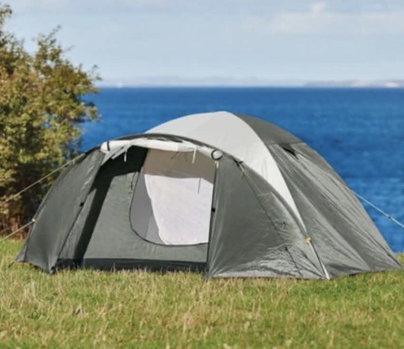 Cort camping 4 persoane – 250 lei negociabil