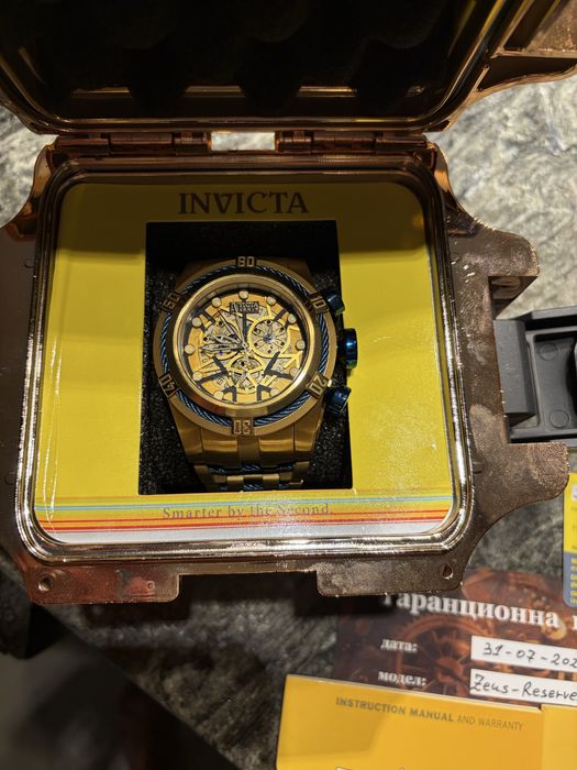 Часовник Invicta Bolt- reserve Zeus НОВ 52 мм- Размер на базел