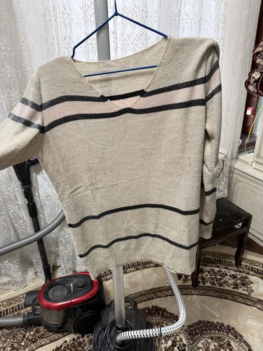 Свитер состояние хорошое отдам даром