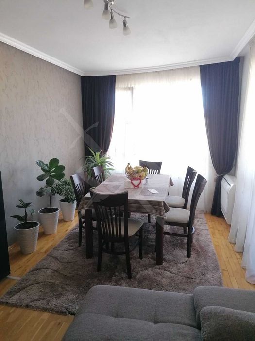 Продава се Тристаен апартамент в Пловдив, Център - 116 кв.м за 1923 €/кв.м - Снимка #2