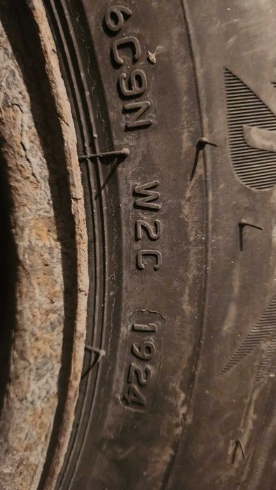 Set 4 cauciuri iarna Brigestone (Dot 2024) + jante tabla SH