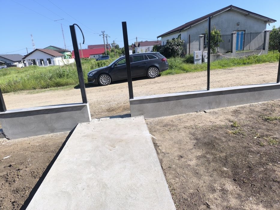 Casa moderna si spatioasa spre vanzare .