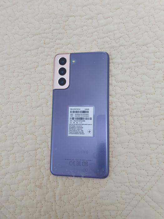 Продам Samsung S21