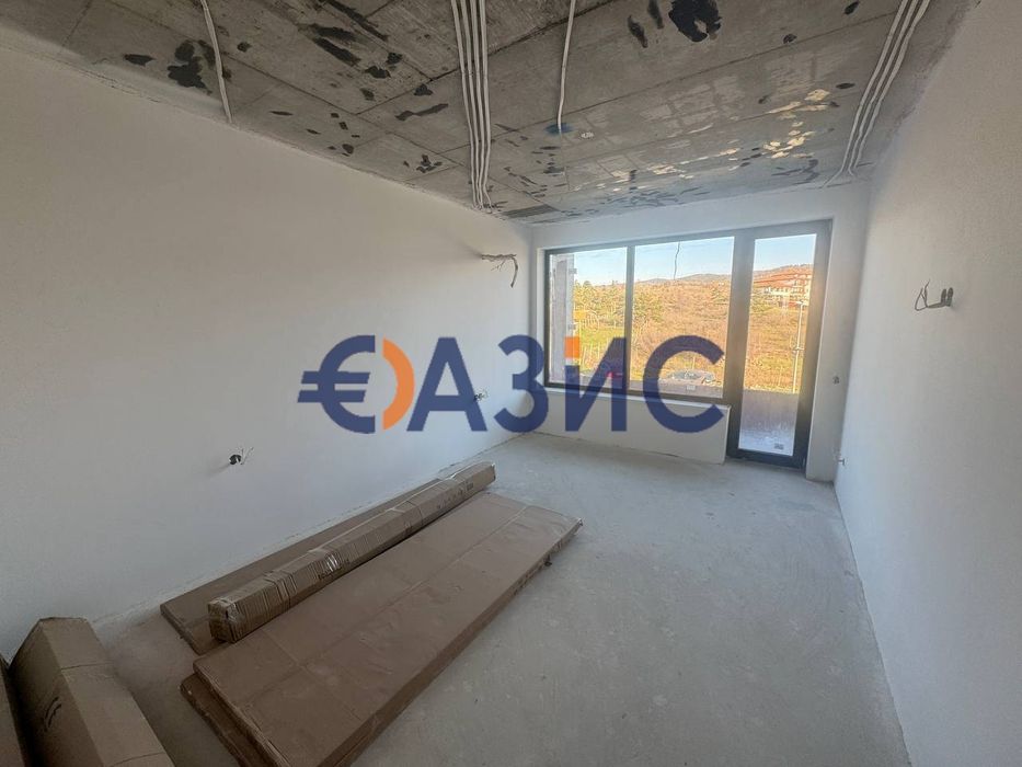 Продава се Едностаен апартамент в к.к. Слънчев бряг - 53 кв.м за 713 €/кв.м - Снимка #4