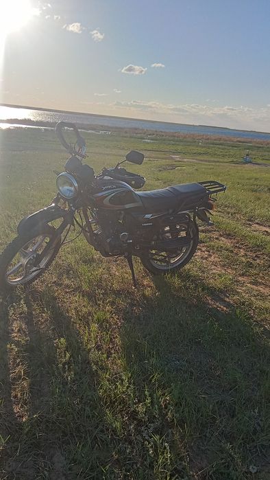 Продам мотоцикл яки