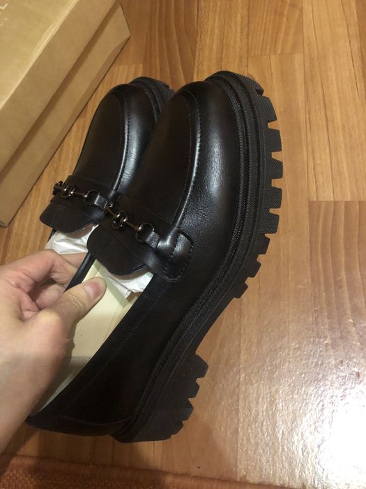 Продам новые лоферы