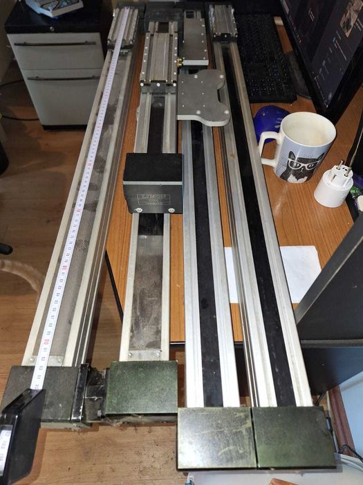 Vand axe liniare cu latimea profilului de 60mm