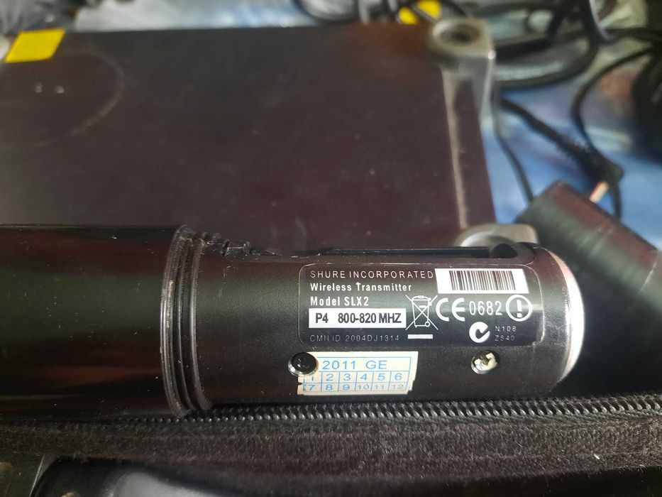 Продается Shure SLX
