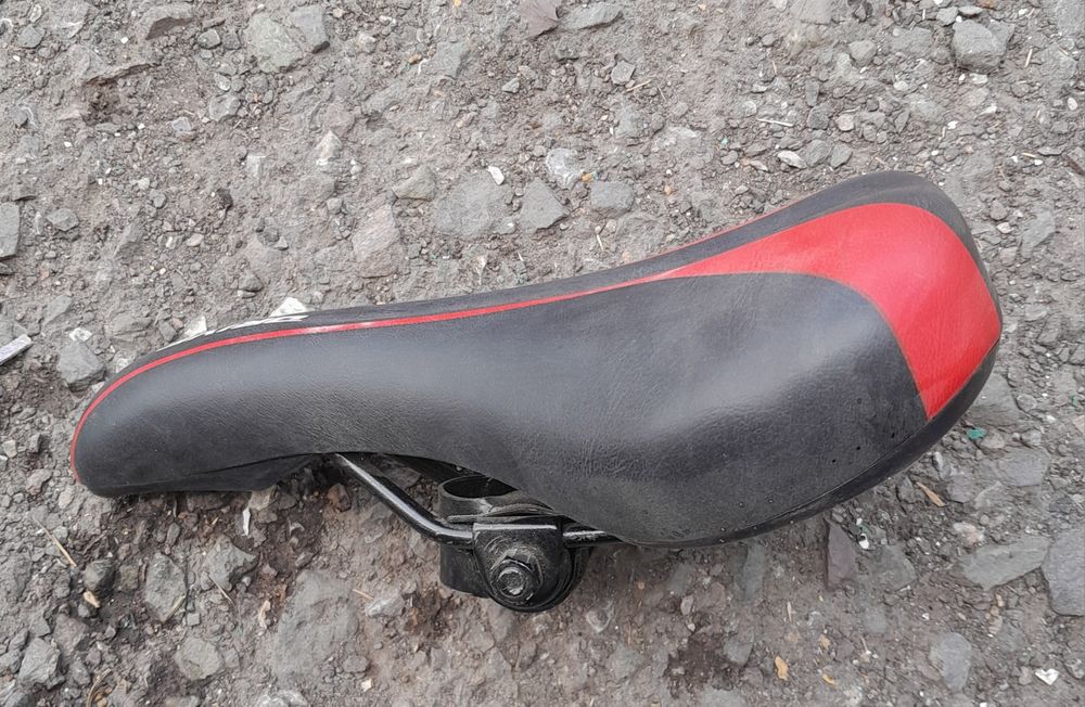 Седло велосипедное, сидение, сидушка