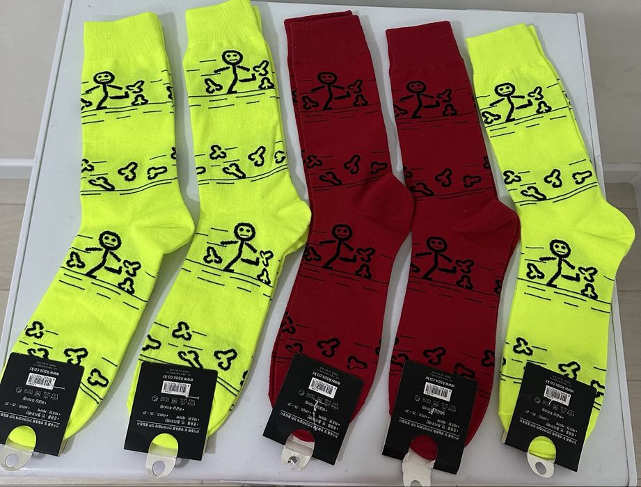 Яркие носки с трендовым принтом