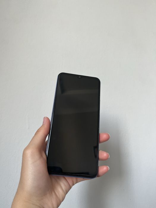 Продам смартфон Vivo Y02