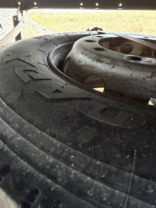 Продам шину с диском 315/70/22.5