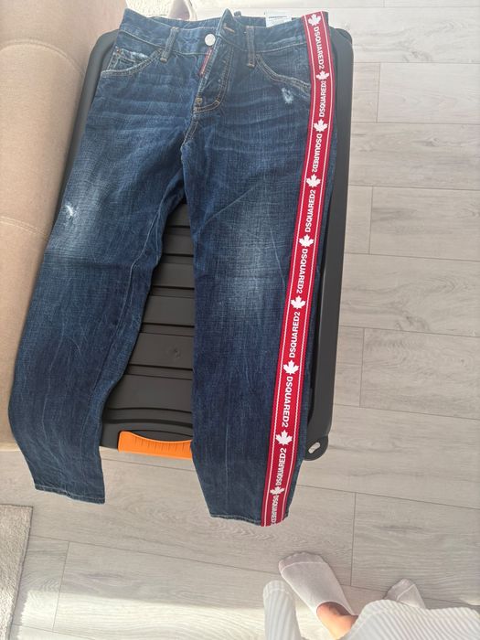 Dsquard2 SKaterJeans– Maple Leaf Tape
