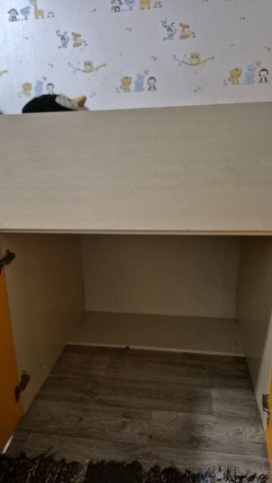 Продам детскую кровать(детский уголок)