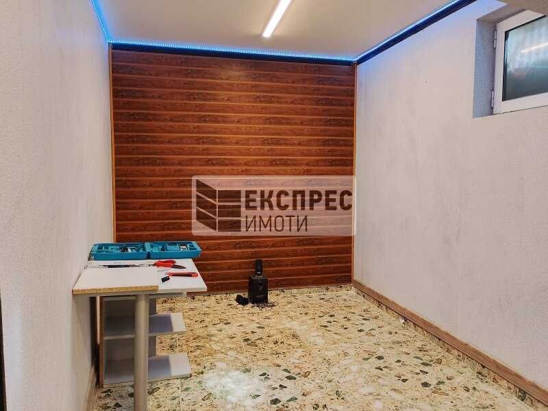 офис, в района на Зимно Кино Тракия, до Районен съд