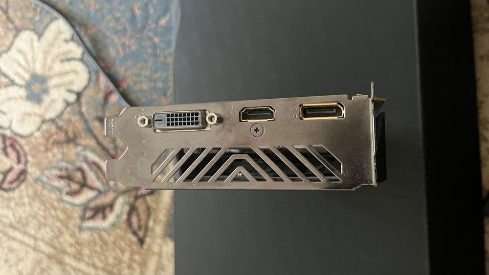 Видеокарта 1050 gigabyte 2gb крутая