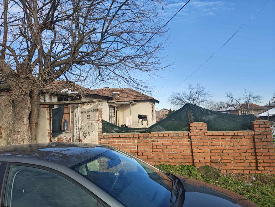 Продавам къща в село.Капитан Андреево