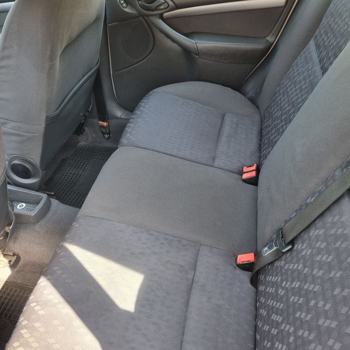 FORD Focus 2001 — imagine 4