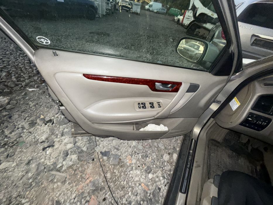 Volvo V70 D5  2.4D 163 кс на части