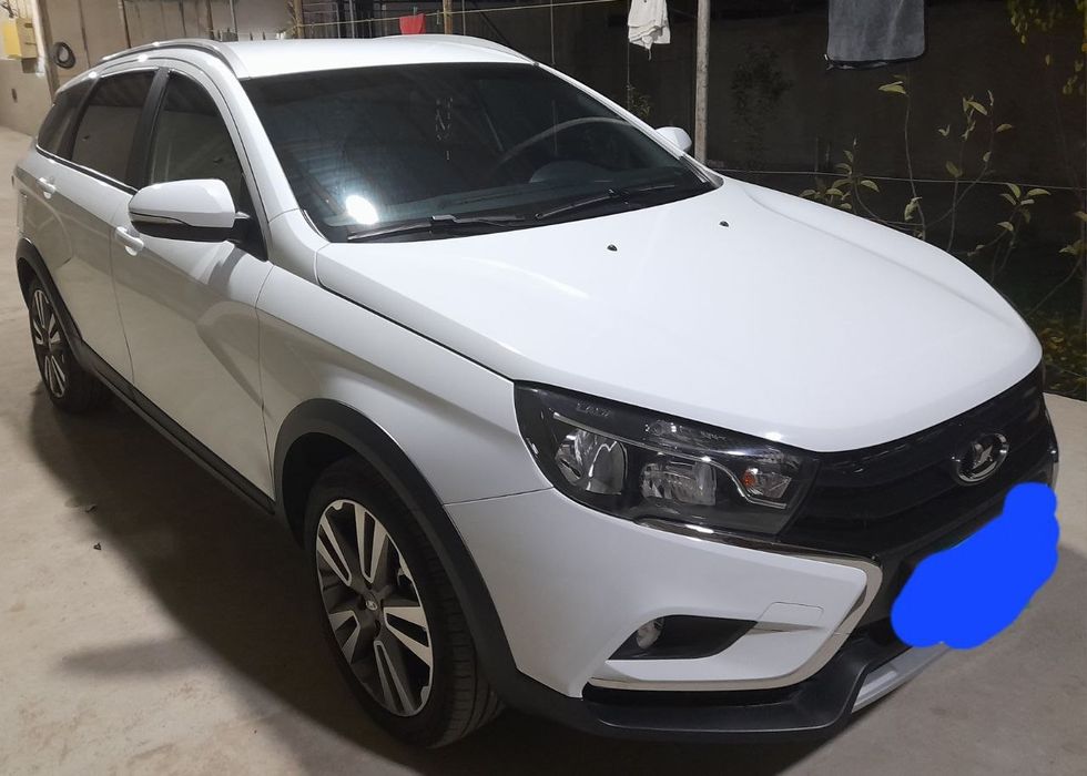 Продаётся срочно Лада веста св кросс 1.6 механика