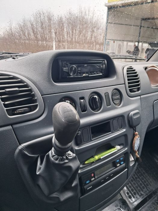 Vând microbuz sprinter !