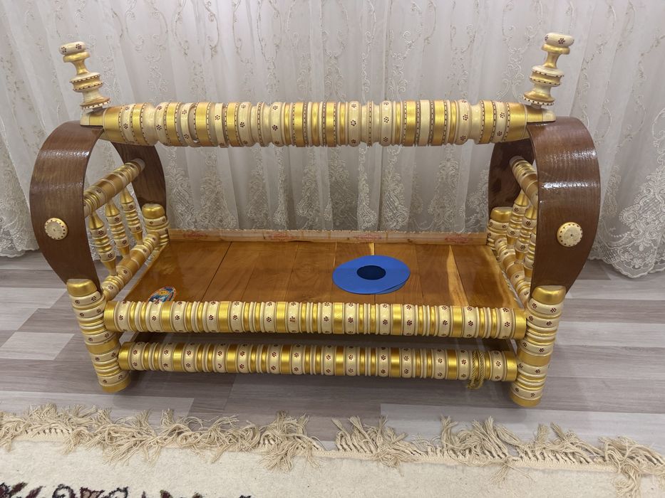 Beshik sotiladi yengidek xolatda