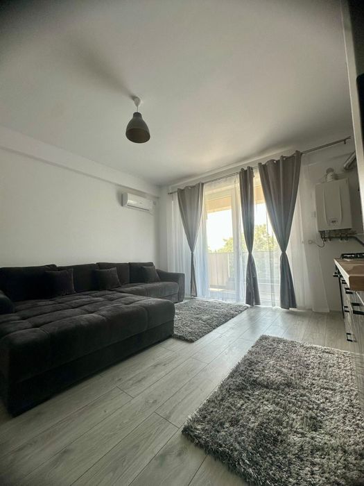 Proprietar Închiriez apartament 2 camere Nou