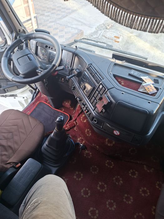 Volvo   F12  420