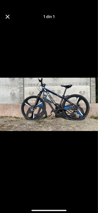 E super misto bicicleta  are un echilibru roti de 26  camere nu trozneste  eu o dau pentru ca miam loat alta bicicleta si nu am ce sa fac cu douo bici