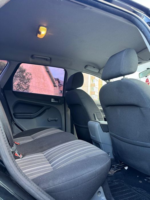 FORD Focus 2009 — imagine 5
