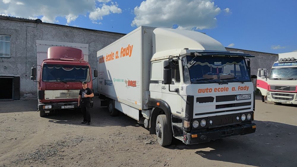 Продам Даф 8 тонник термос