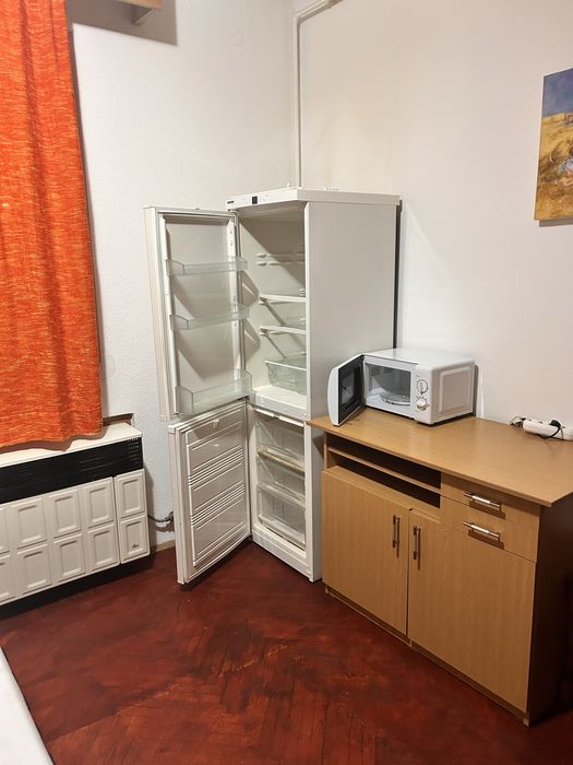 Garsoniera in 7 Noiembrie, la 200 m de UMF sau spital