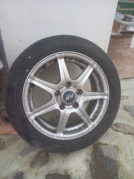 Jenti și cauciucuri de vara