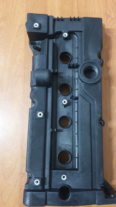 Крышка клапана HYUNDAI KIA