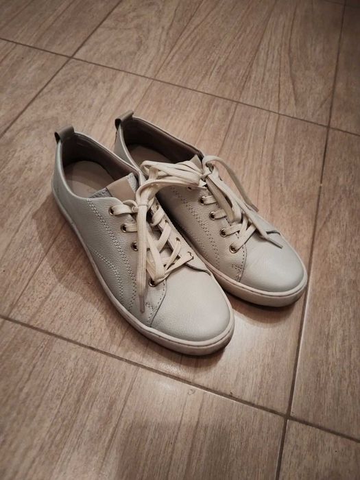 Дамски кожени обувки кецове LASOCKI